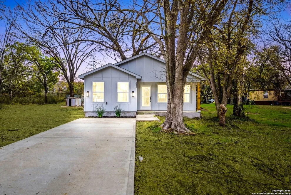 Unit for sale at 243 Meadow Lake Dr Lot 109, Seguin, TX 78155
