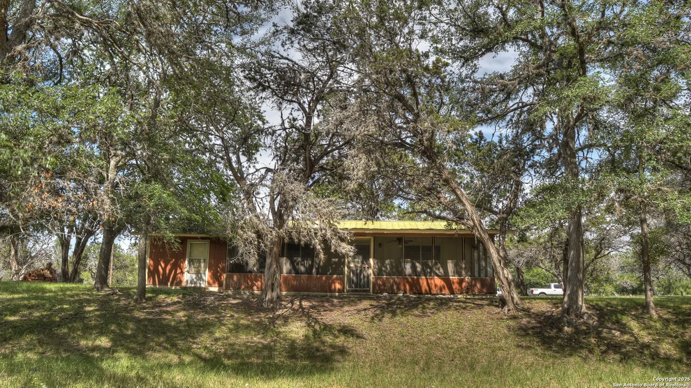 Unit for sale at 154 Weston, Leakey, TX 78873