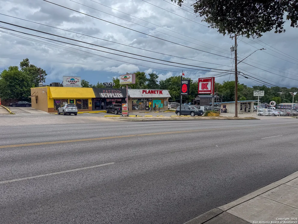 Unit for sale at 5619 Evers, San Antonio, TX 78238