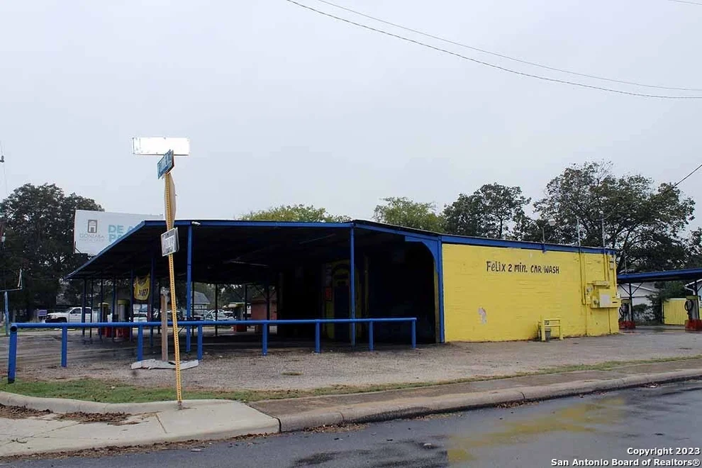 Unit for sale at 2203 W COMMERCE ST, San Antonio, TX 78207