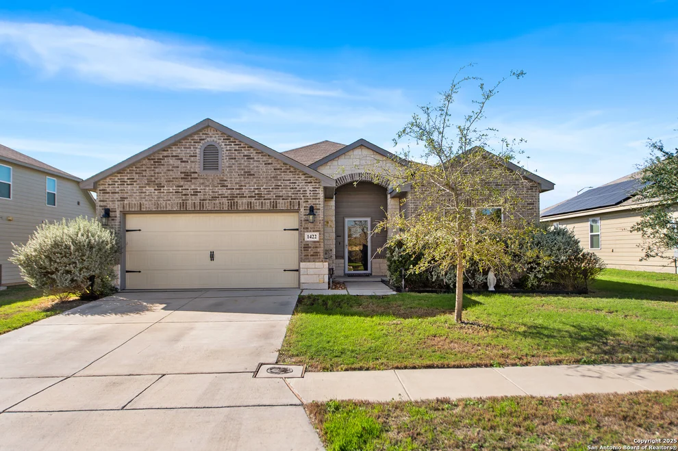Unit for sale at 1422 Tupelo, New Braunfels, TX 78130