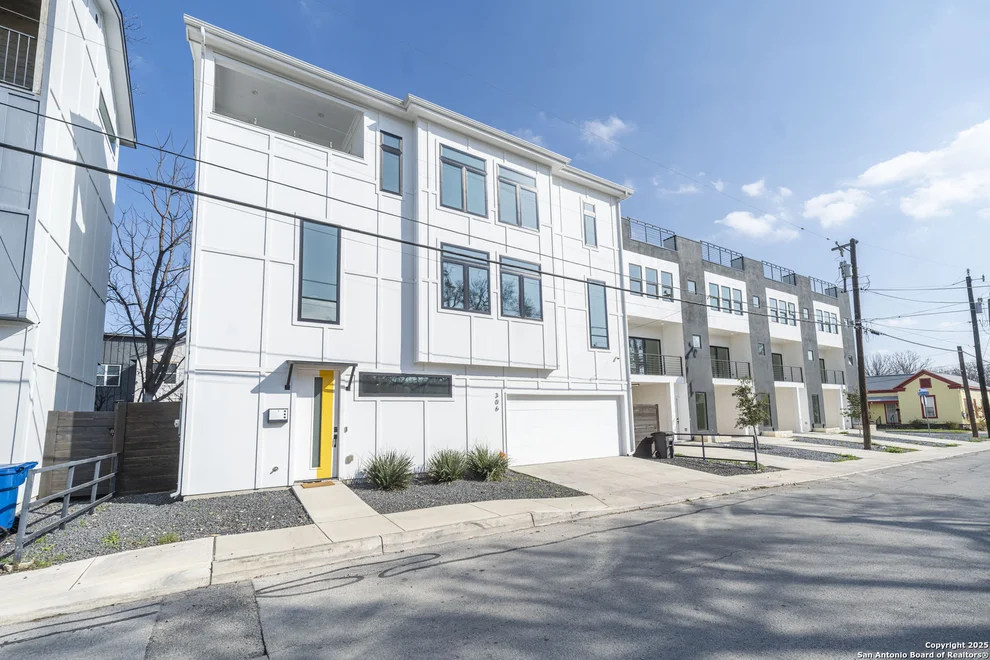 Unit for sale at 306 S Mesquite St, San Antonio, TX 78203