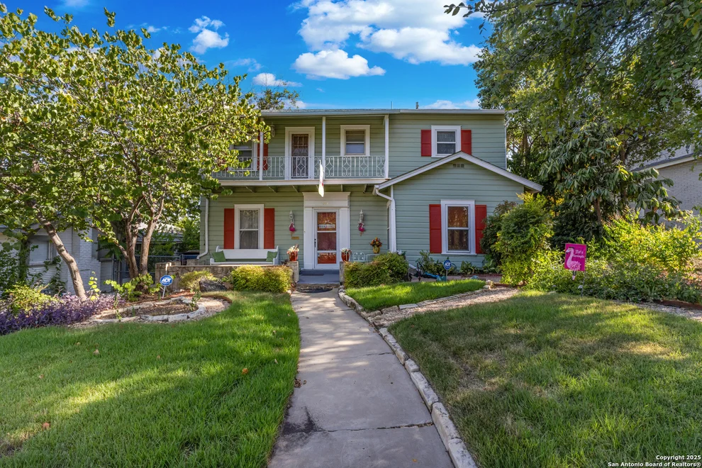 Unit for sale at 818 W Magnolia, San Antonio, TX 78212