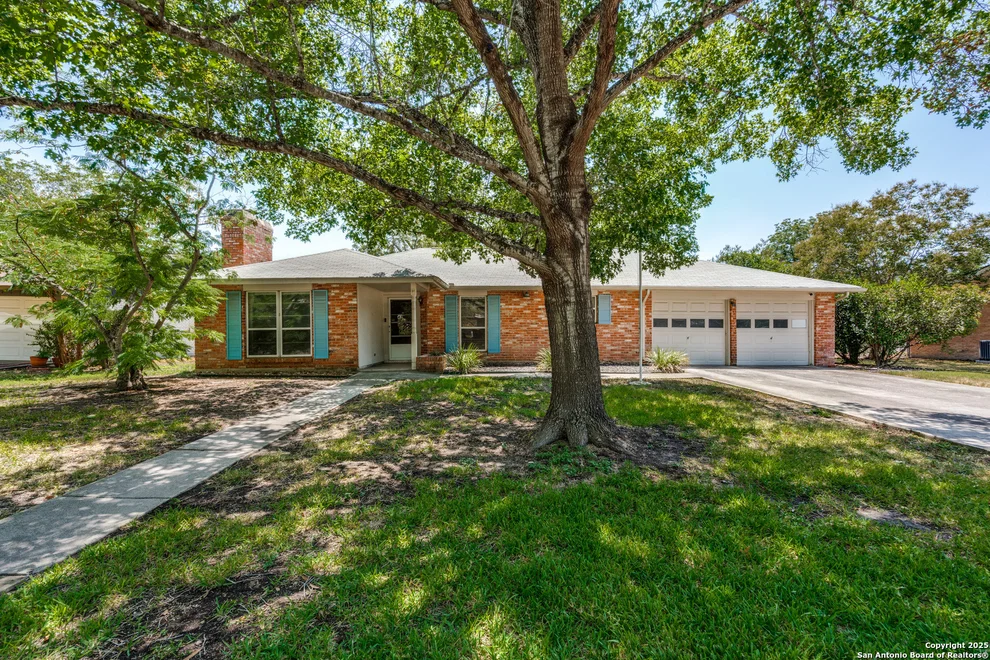 Unit for sale at 426 Zephyr, Windcrest, TX 78239