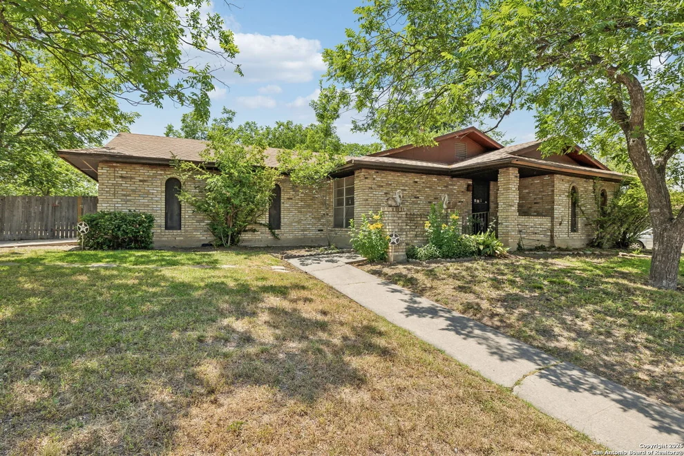 Unit for sale at 10103 Northampton, San Antonio, TX 78230