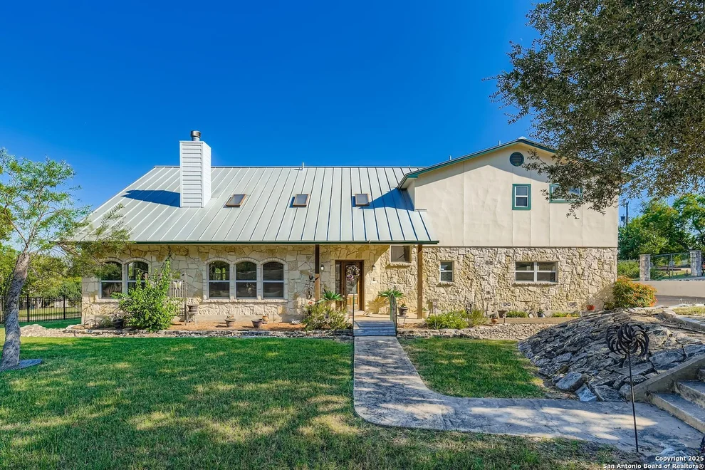 Unit for sale at 6606 Laurel Hill, San Antonio, TX 78229