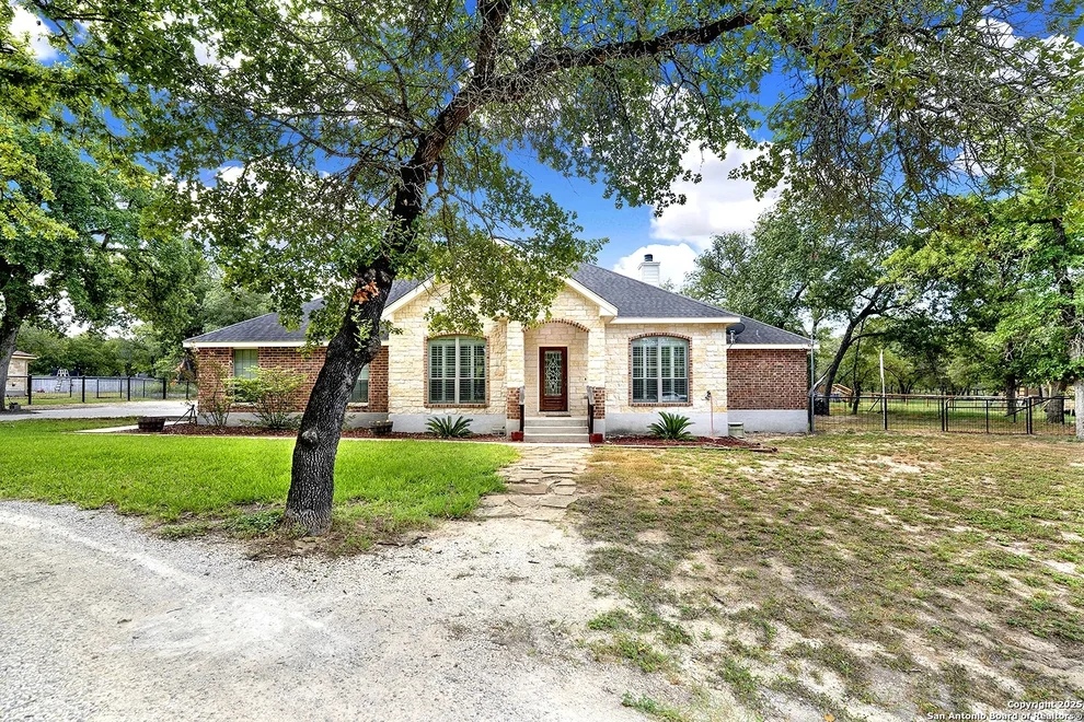Unit for sale at 162 Champions, La Vernia, TX 78121