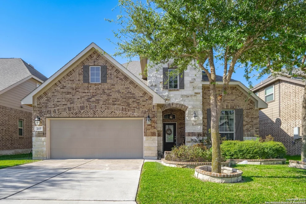 Unit for sale at 217 Fernwood Dr, Cibolo, TX 78108
