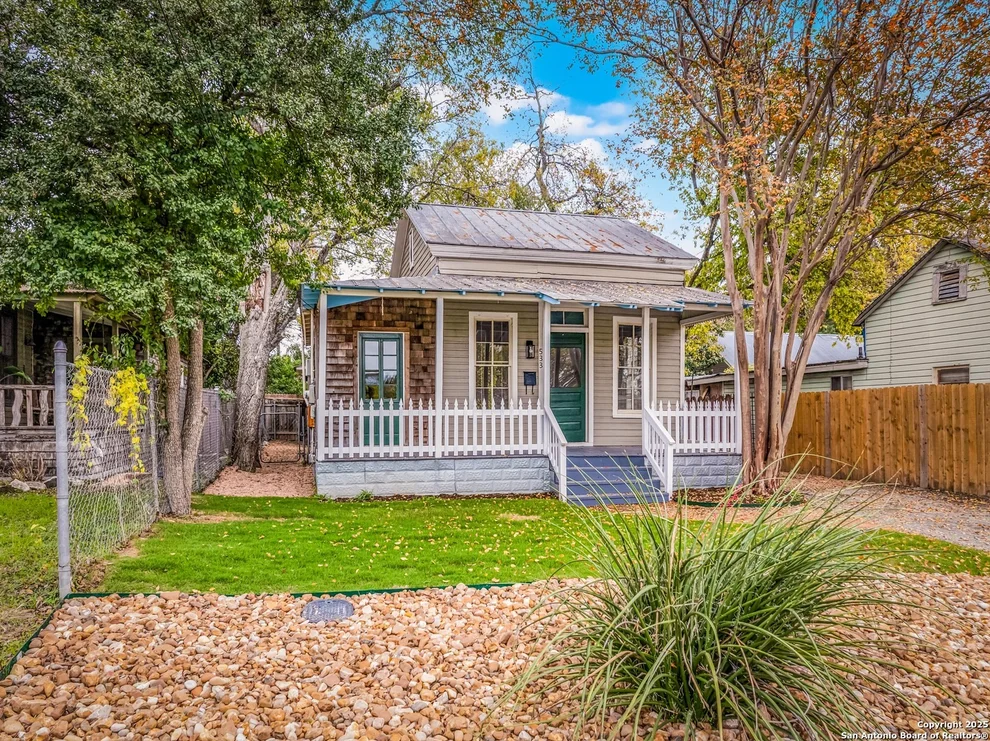 Unit for sale at 533 W Bridge St., New Braunfels, TX 78130