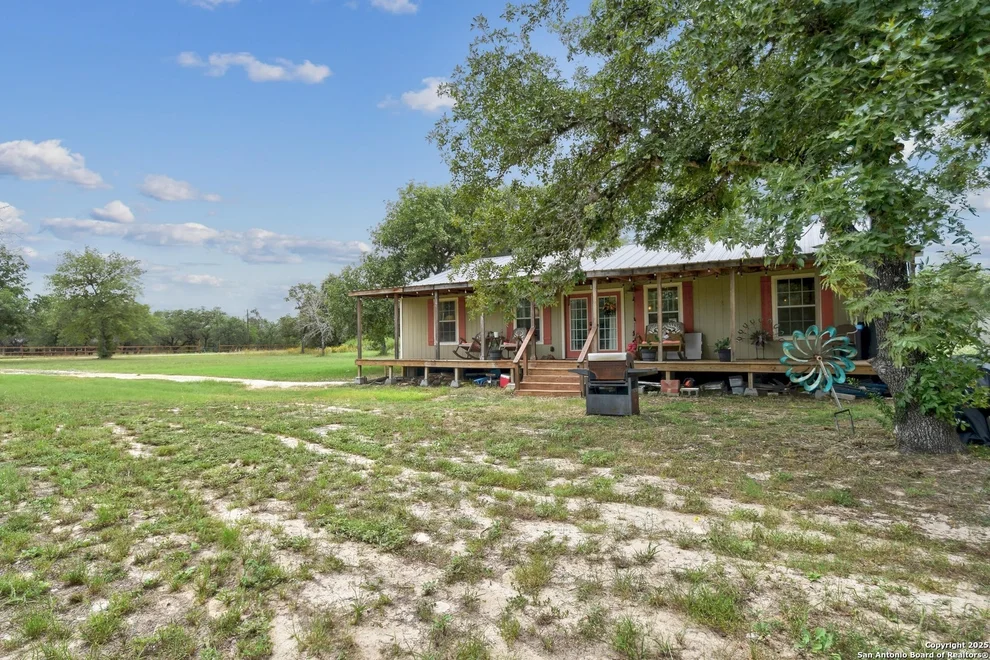 Unit for sale at 990 Spur Rdg, San Antonio, TX 78264