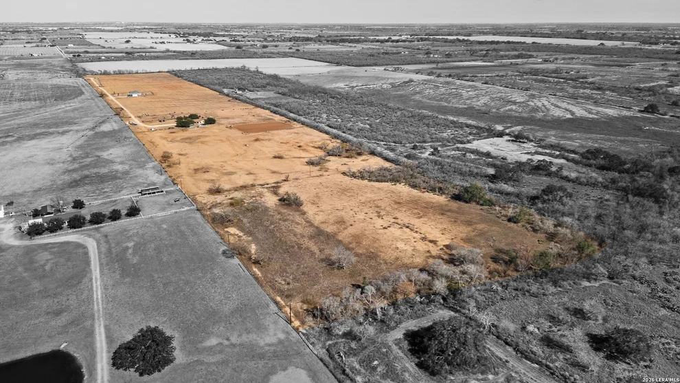 Unit for sale at 750 Barth Ln, Poteet, TX 78065