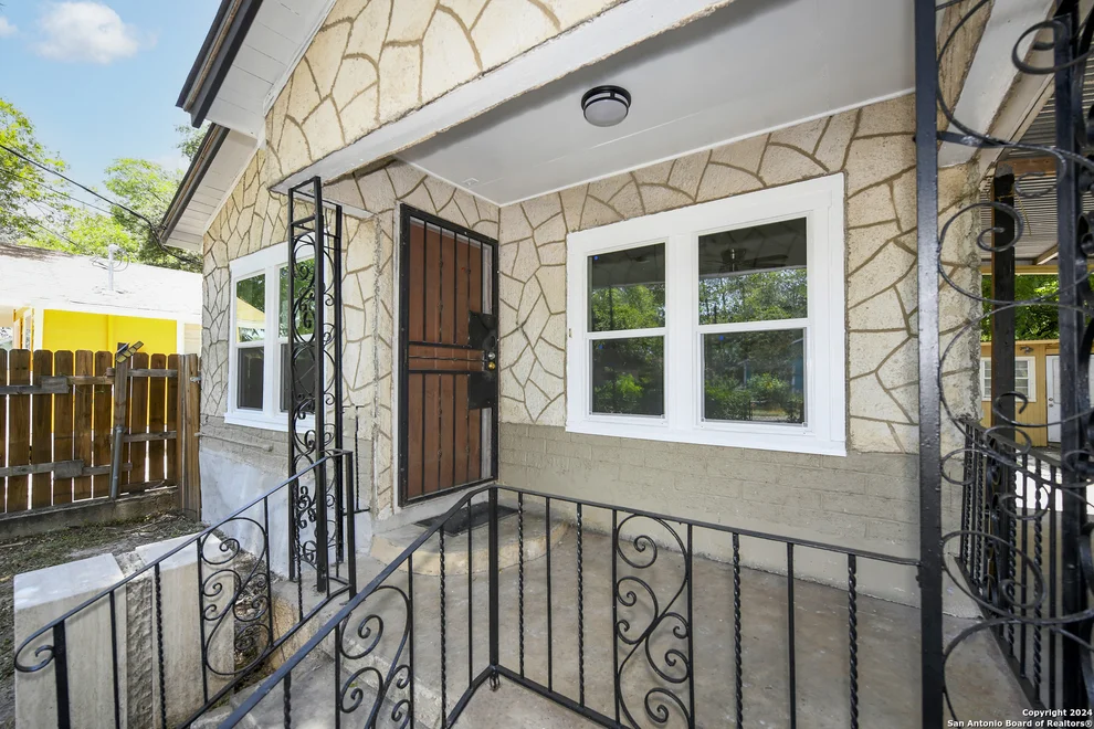 Unit for sale at 347 Madero St, San Antonio, TX 78207