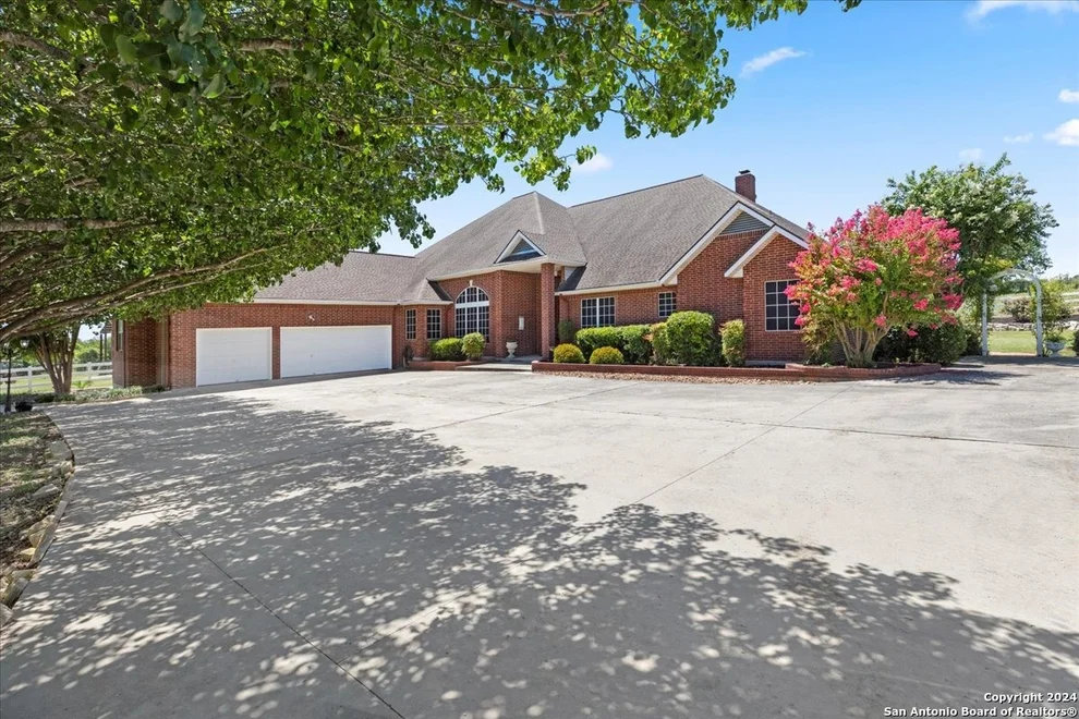 Unit for sale at 800 Soechting Rd, New Braunfels, TX 78130