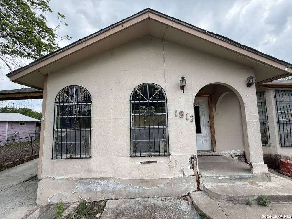 Unit for sale at 1912 San Carlos, San Antonio, TX 78207
