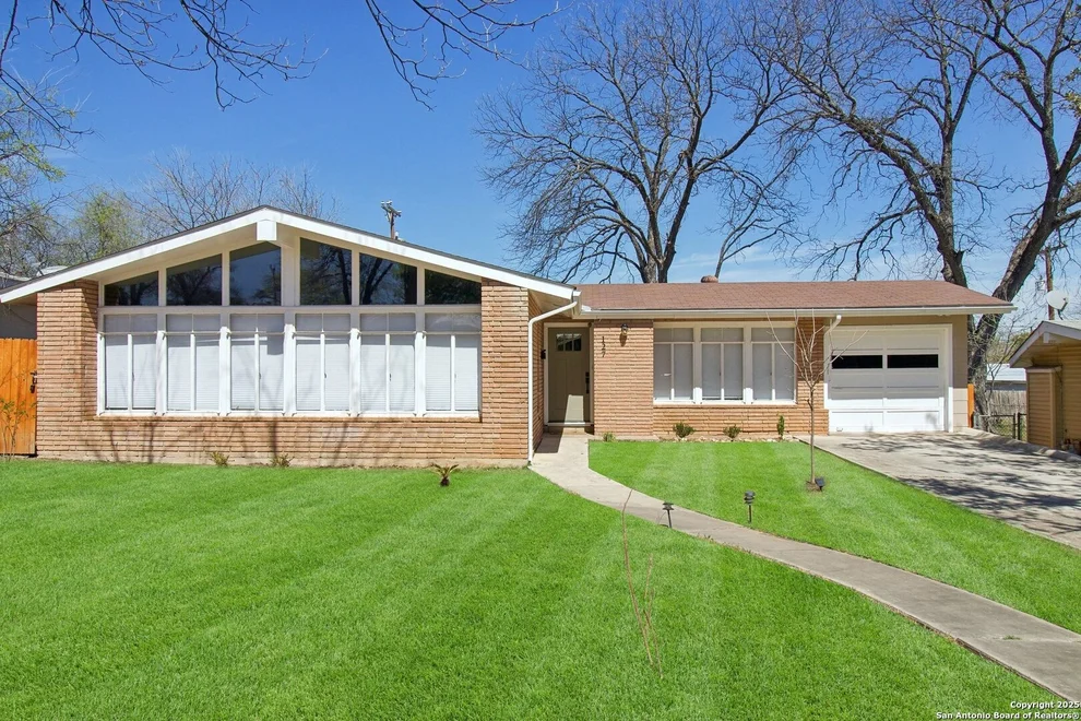 Unit for sale at 127 sullivan, San Antonio, TX 78213