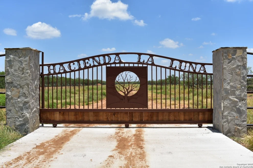 Unit for sale at 000 Jefferies Road, Laredo, TX 78045