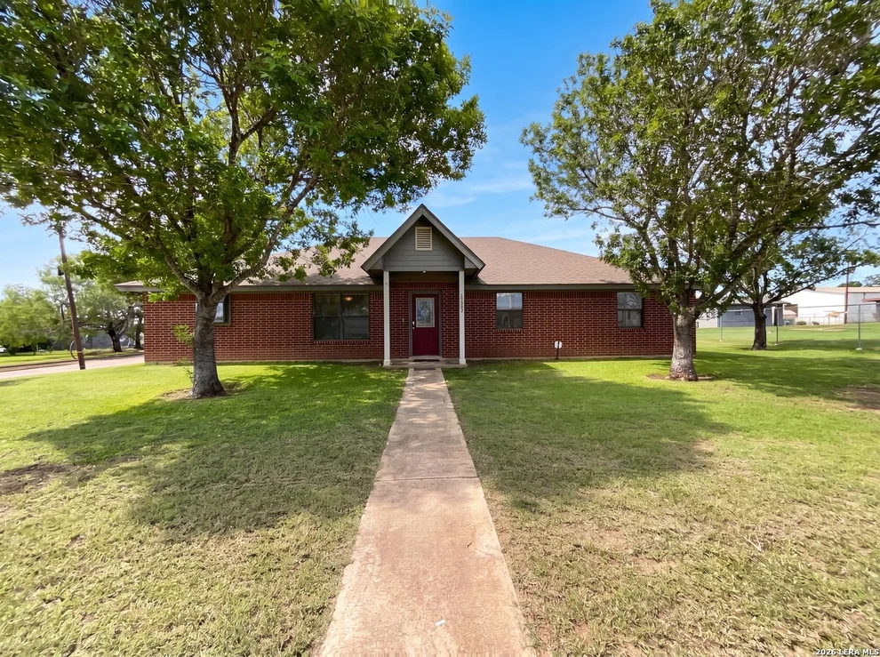 Unit for sale at 1014 Avenue I, Poteet, TX 78065