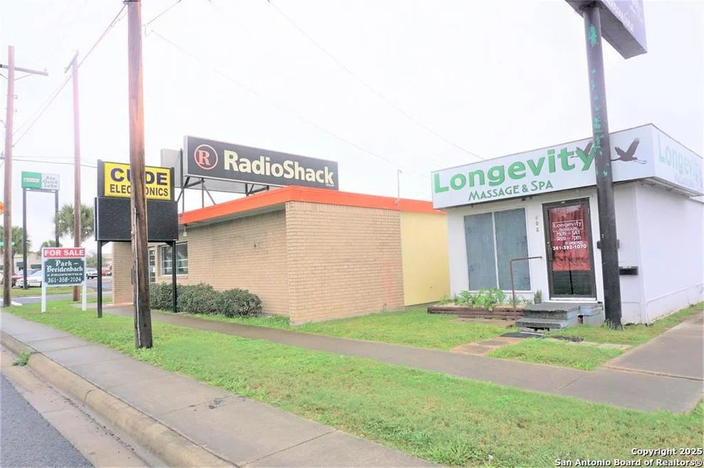 Unit for sale at 601 E Houston, Beeville, TX 78102
