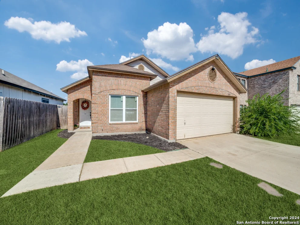 Unit for sale at 322 Wiggins Crk, San Antonio, TX 78253