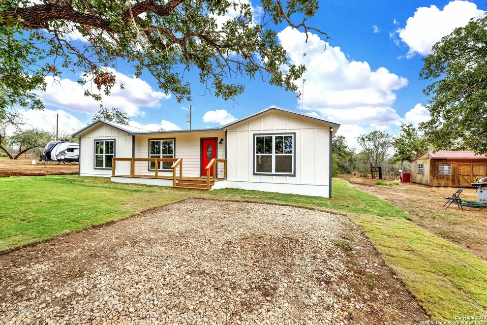 Unit for sale at 561 Sleepy Meadow, Nixon, TX 78140