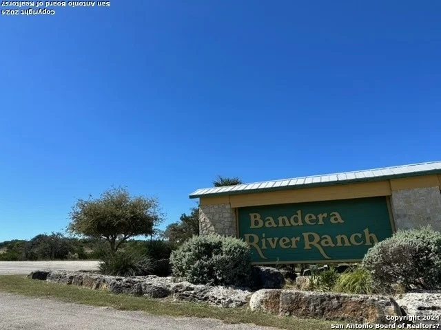 Unit for sale at 470 Oak Bend Dr, Bandera, TX 78003