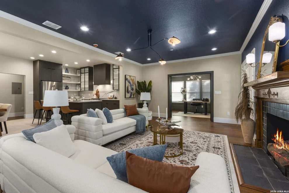Unit for sale at 315 E CRAIG PL, San Antonio, TX 78212