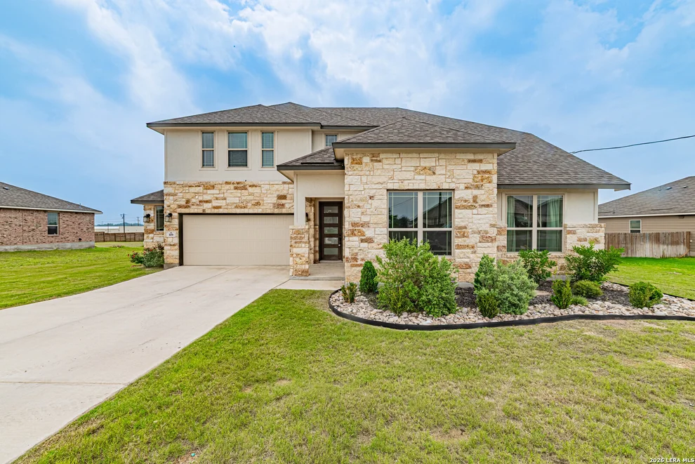 Unit for sale at 109 WILLOW OAK TRL, Floresville, TX 78114