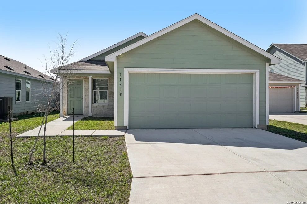 Unit for sale at 11819 Fading, Von Ormy, TX 78073