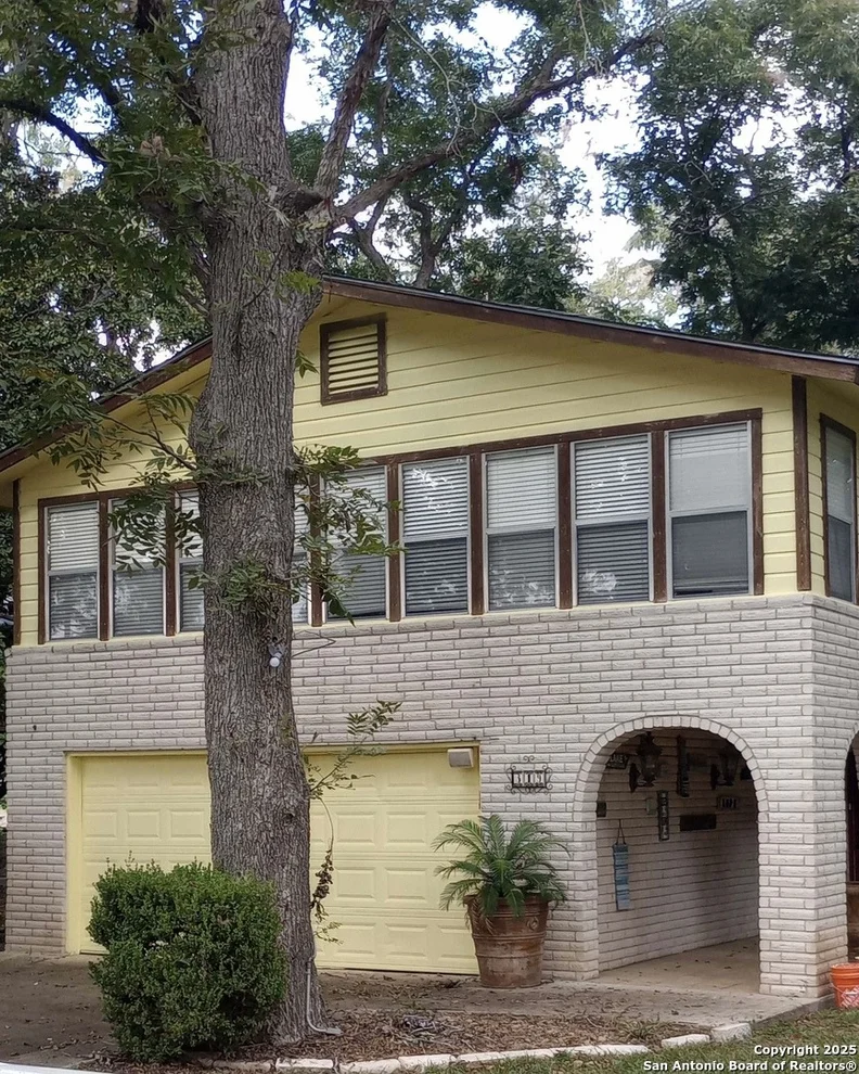 Unit for sale at 319 LAKE PLACID, Seguin, TX 78155