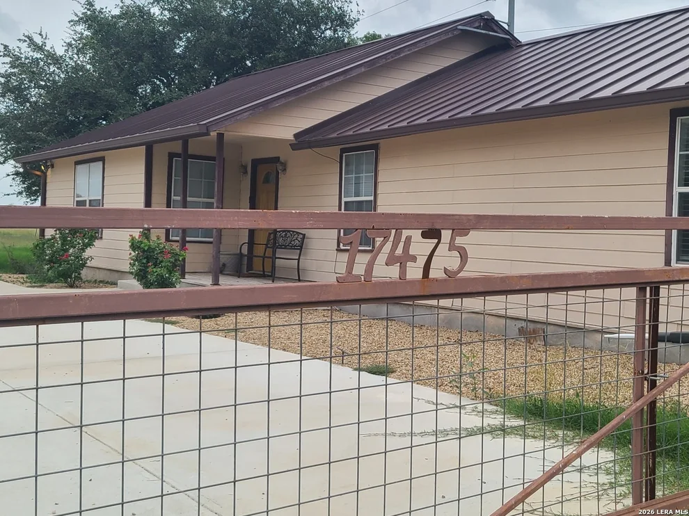 Unit for sale at 17445 Fm 463, Natalia, TX 78059