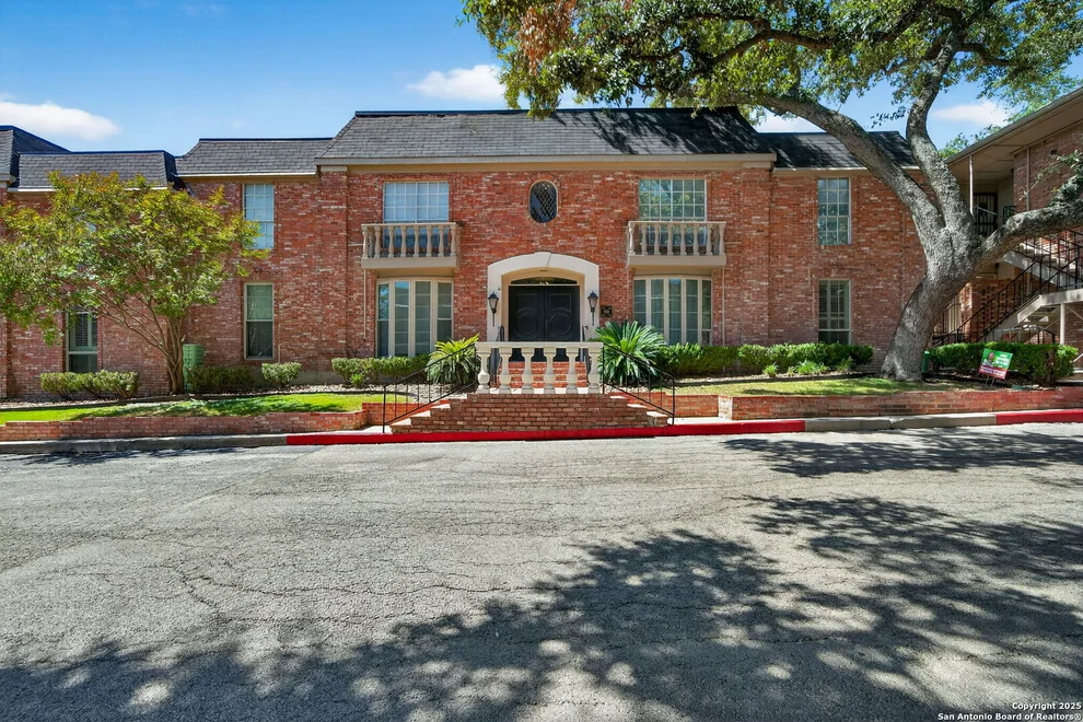 Unit for sale at 7500 Callaghan, San Antonio, TX 78229