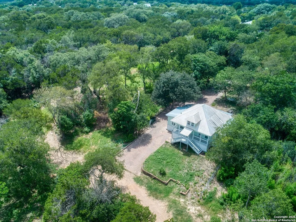 Unit for sale at 826 Waco St, San Marcos, TX 78666