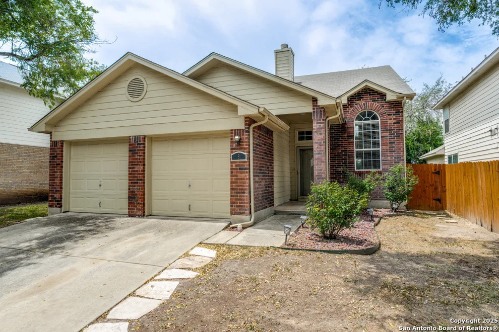 Unit for sale at 9 Pembroke Ct, San Antonio, TX 78240