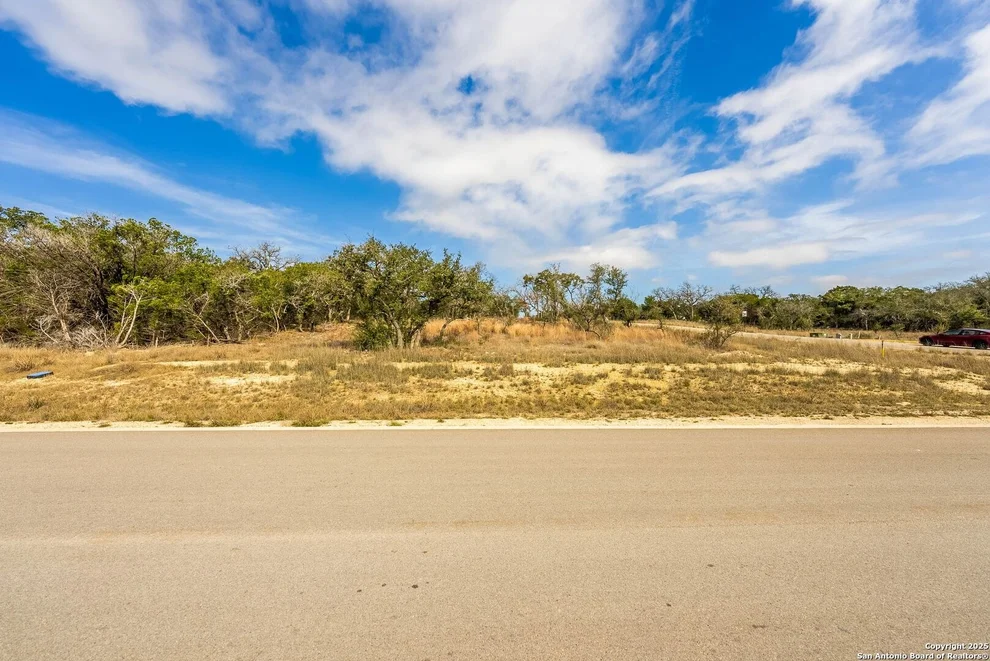 Unit for sale at 640 Annabelle Ave, Bulverde, TX 78163