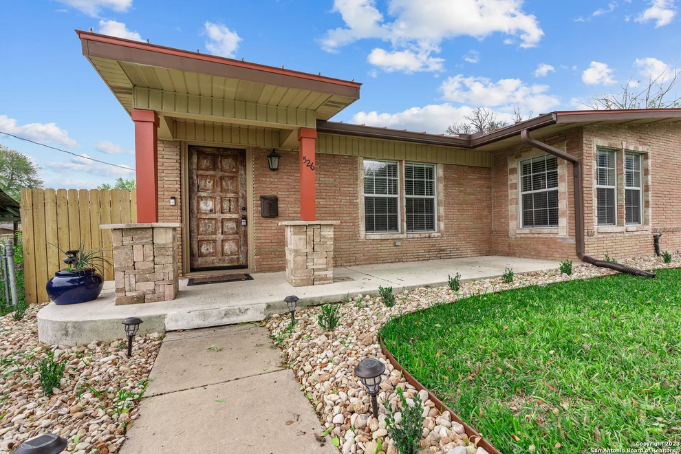 Unit for sale at 526 REDCLIFF DR, San Antonio, TX 78216