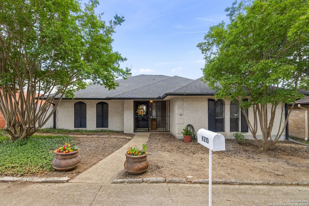 Unit for sale at 6210 Meadow Grove, Windcrest, TX 78239