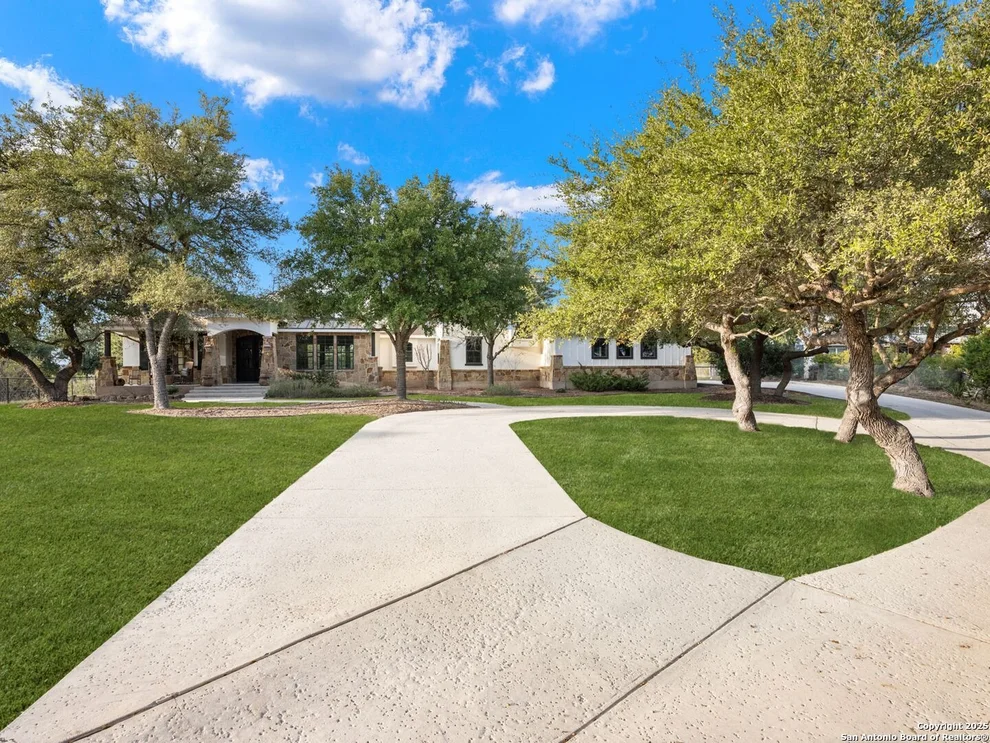 Unit for sale at 382 Upland Ct, Canyon Lake, TX 78133