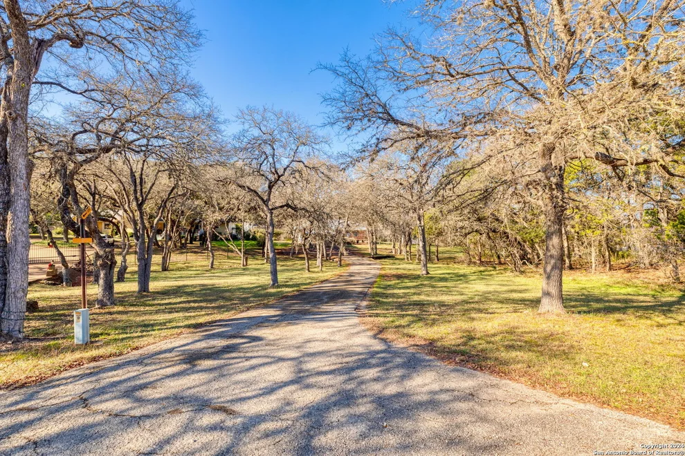 Unit for sale at 1110 lazy ln, San Marcos, TX 78666