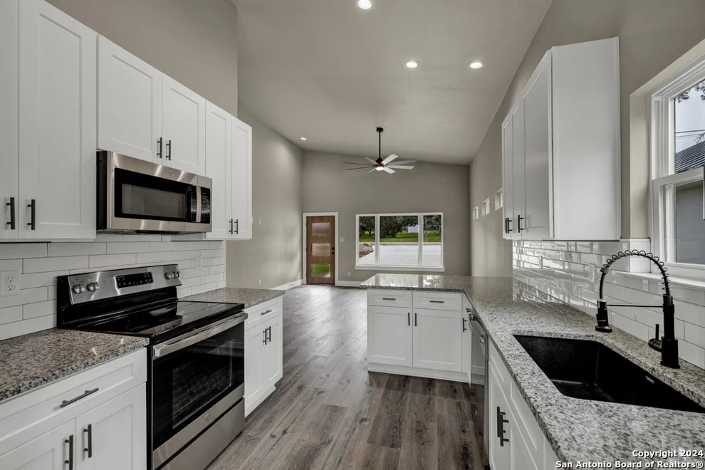Unit for sale at 1212 BLUERIDGE DR, Canyon Lake, TX 78133