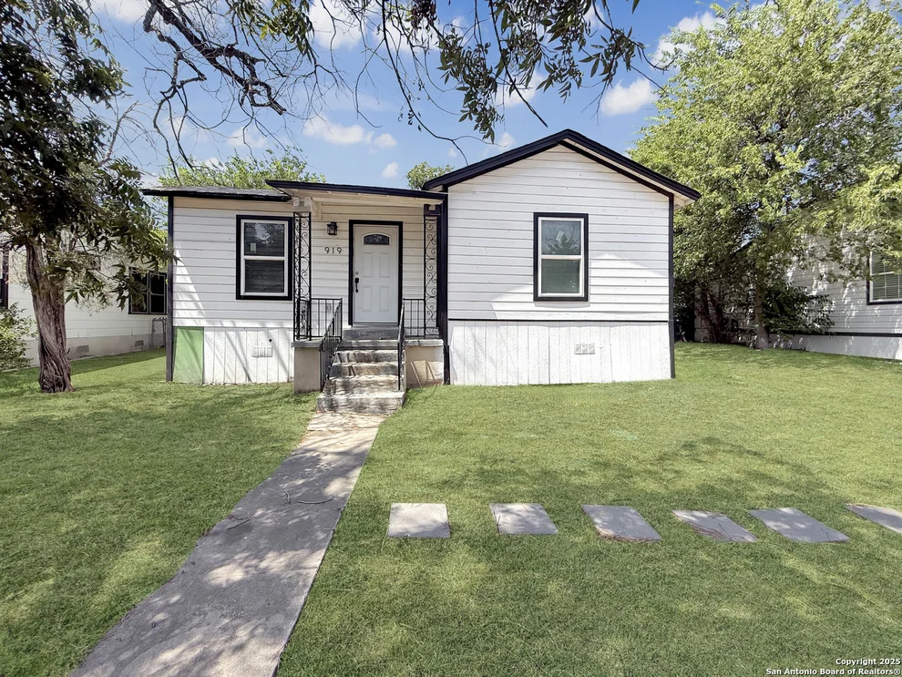 Unit for sale at 919 Fair Ave, San Antonio, TX 78223