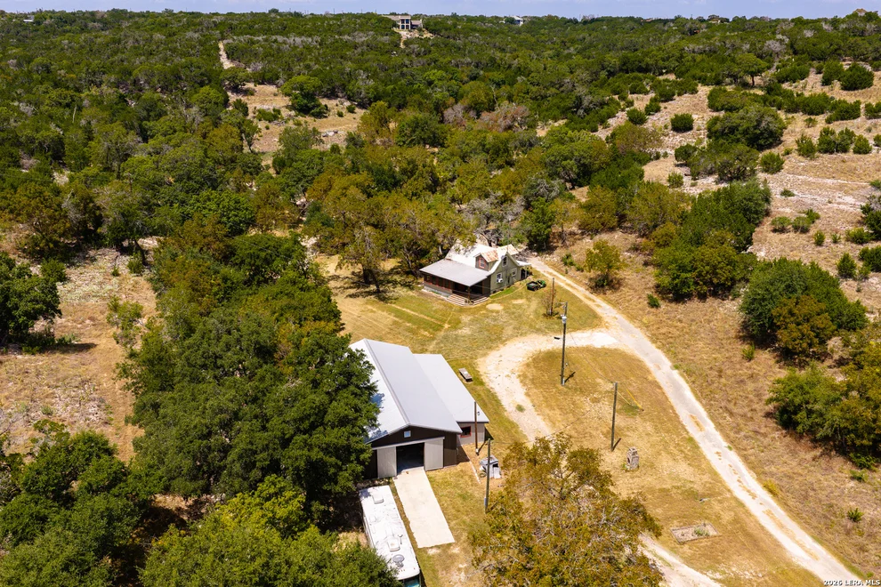 Unit for sale at 190 Enchanted Valley Rd, Kerrville, TX 78028