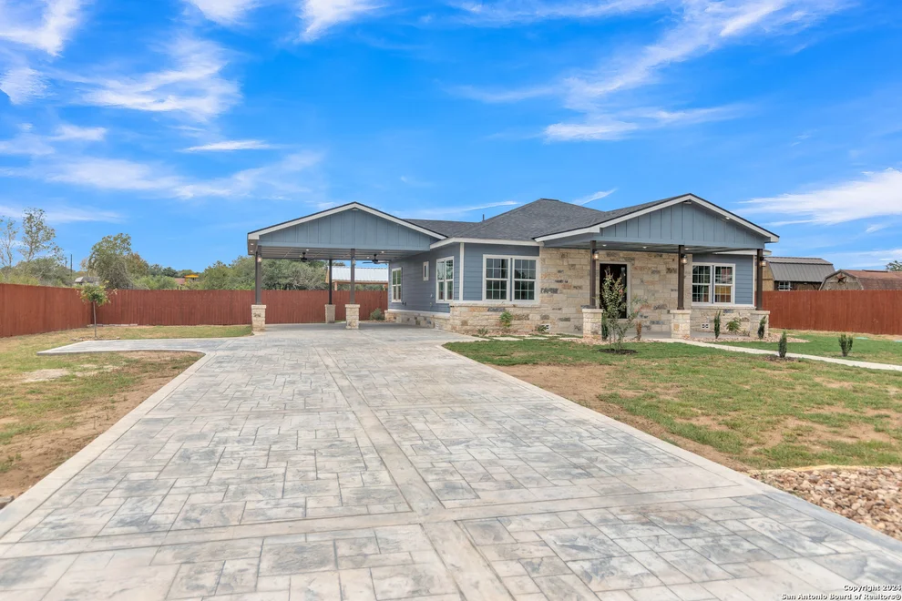 Unit for sale at 55 N CEDAR DR, Von Ormy, TX 78073