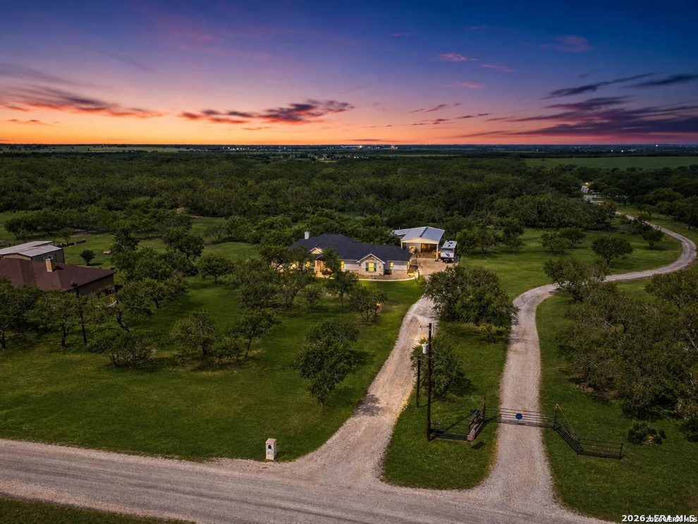 Unit for sale at 209 Gentle Breeze, Floresville, TX 78114