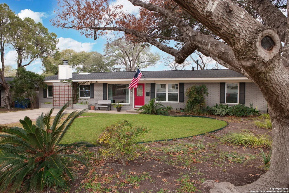 Unit for sale at 81 Camellia Way, San Antonio, TX 78209