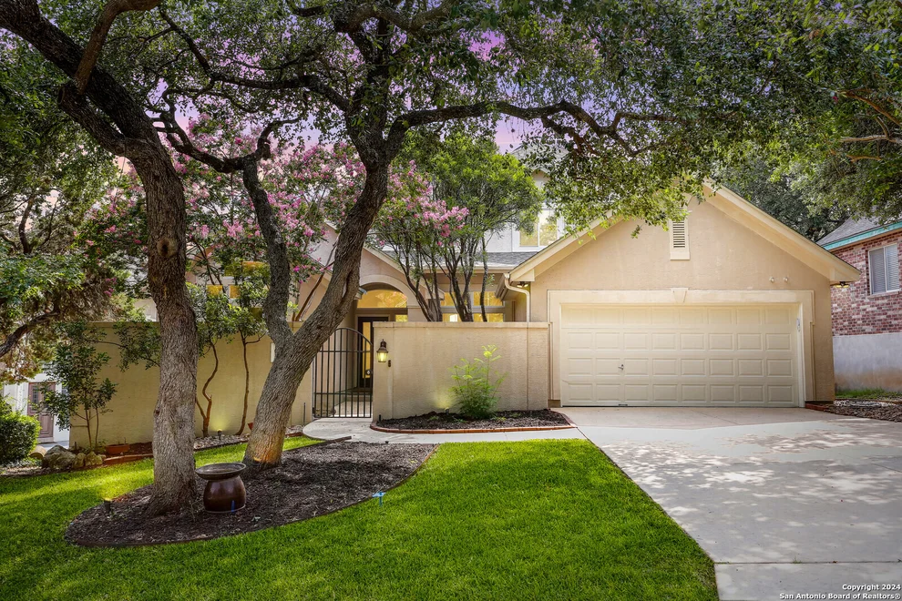 Unit for sale at 31 Greens Clf, San Antonio, TX 78216