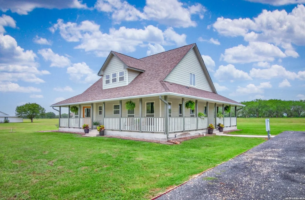 Unit for sale at 227 Ski Plex Dr, Seguin, TX 78155