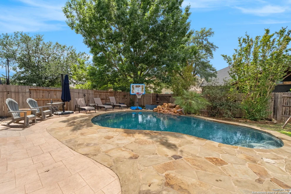 Unit for sale at 815 Maltese Garden, San Antonio, TX 78260