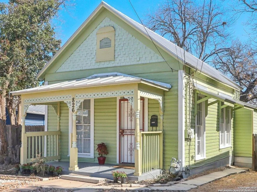 Unit for sale at 826 N PINE ST, San Antonio, TX 78202