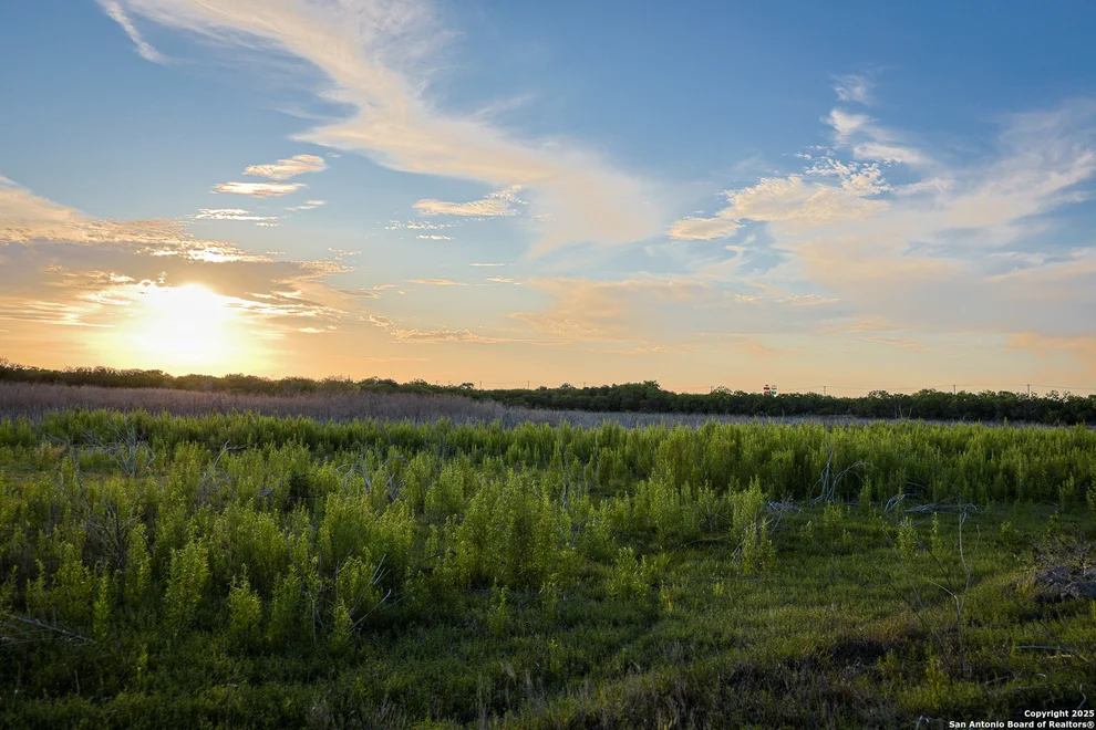 Unit for sale at 6266 Highway 281, Three Rivers, TX 78071