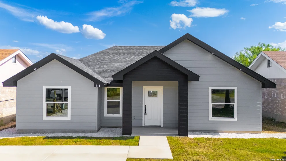 Unit for sale at 111 Costa Rica Dr, Eagle Pass, TX 78852